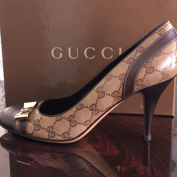 Heels - Picture 4 of 6